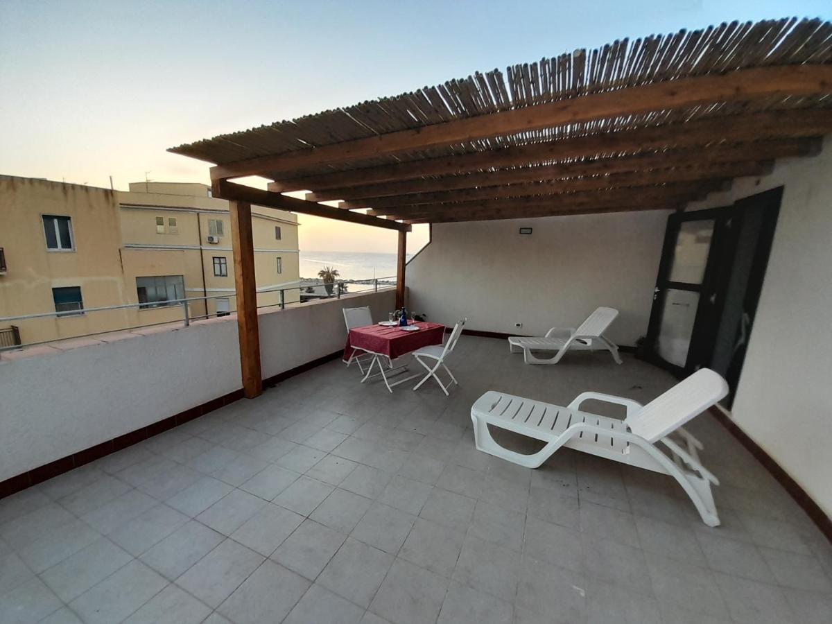 Case Vacanze "Residenze Trapanesi" Trapani Exterior photo